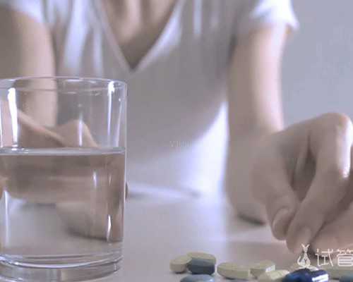 国内供卵自怀套餐,怀孕30天hcg正常值是多少？898是正常的吗？